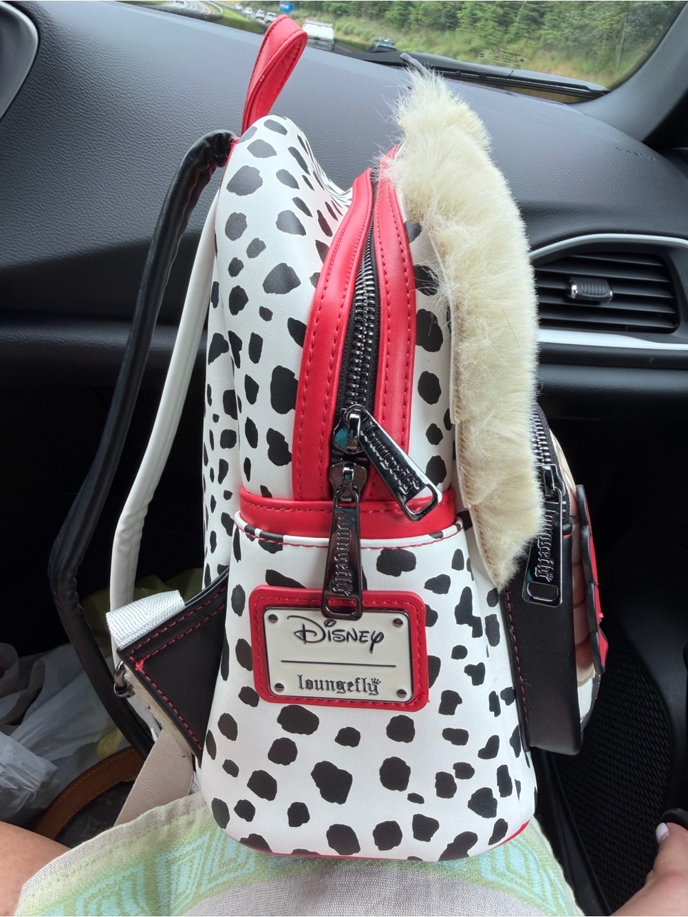 Loungefly Disney 101 Dalmatians Cruella De Villains Scene Mini Backpack - Picture 4 of 12